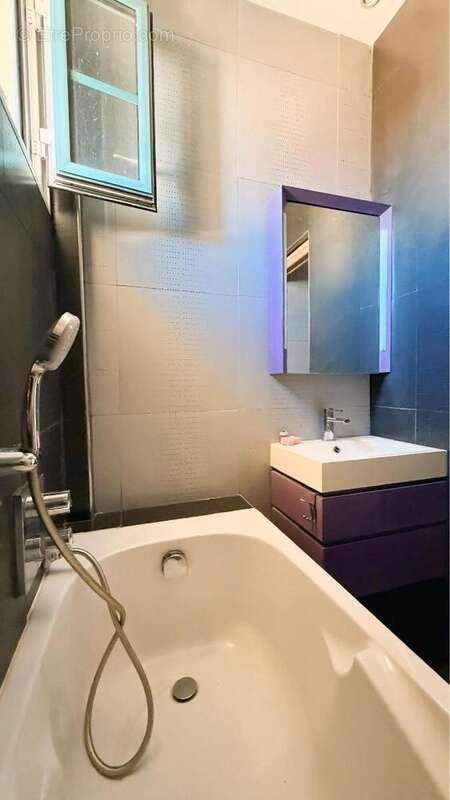   - Appartement à CANNES