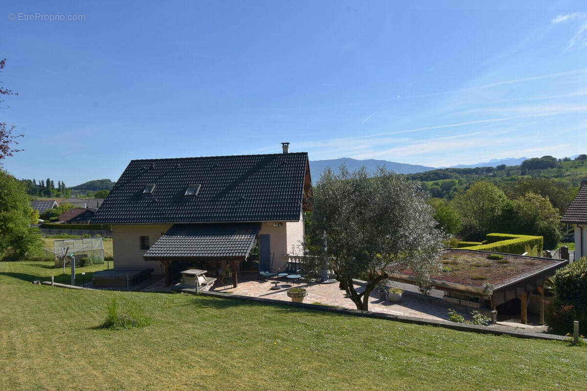 Maison à MONNETIER-MORNEX