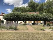 Commerce à POUILLY-SUR-LOIRE