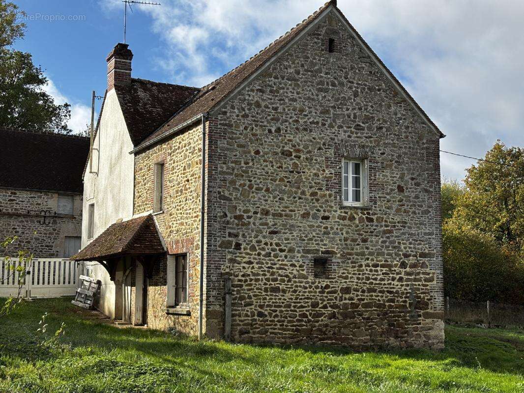 Maison à SAINT-CHRISTOPHE-LE-JAJOLET