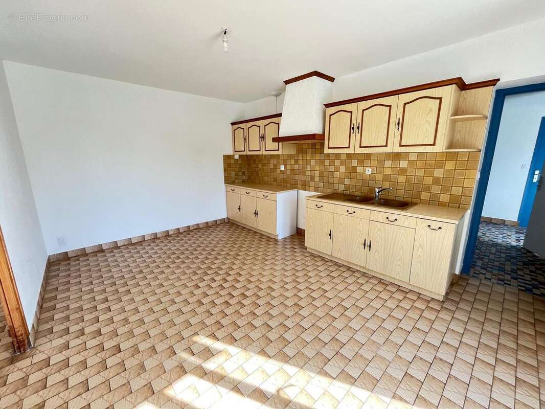 Photo 3 - Maison à LANDEVANT