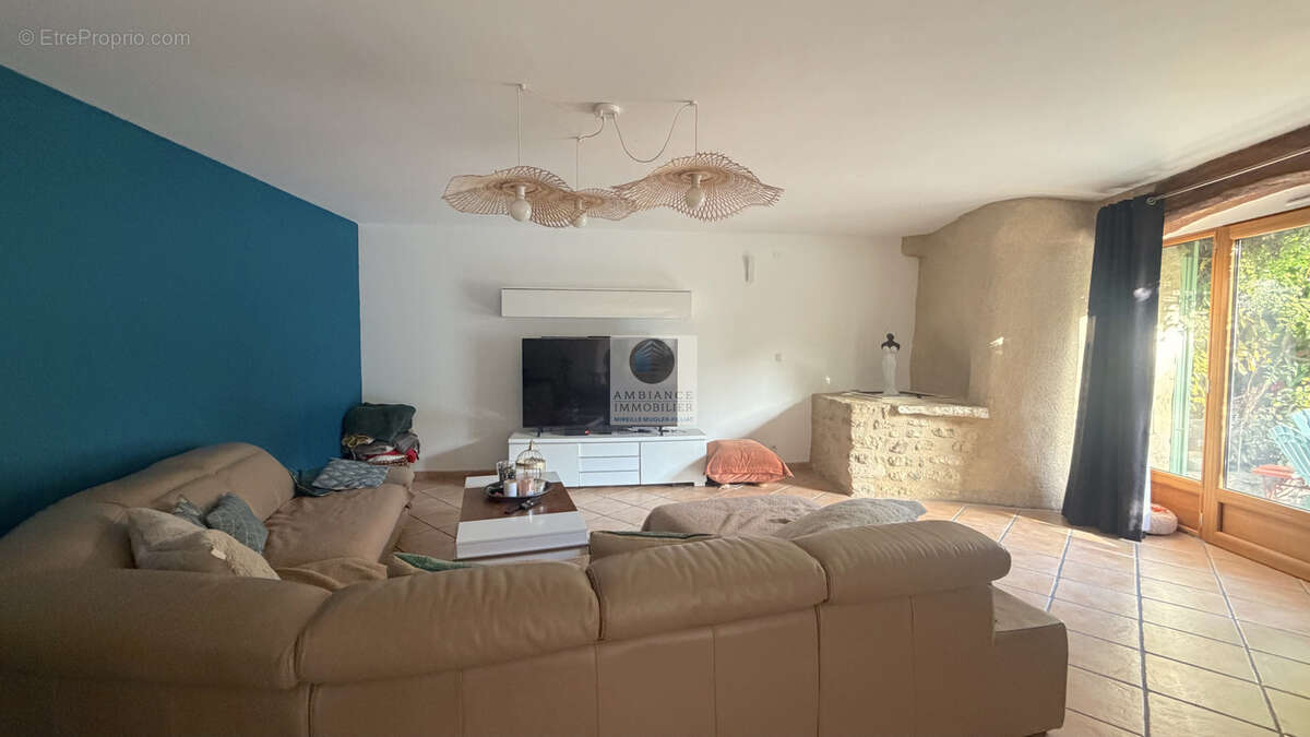 Maison à ETOILE-SUR-RHONE