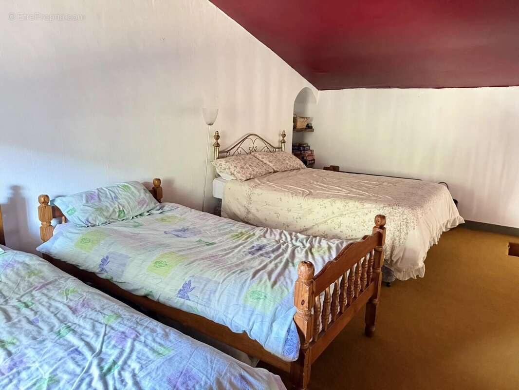 Maison en pierre avec 2 chambres et salle de douche au rez de chaussée - photo 11