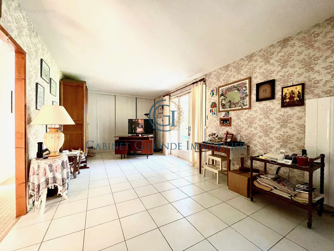 Maison à VERDELAIS