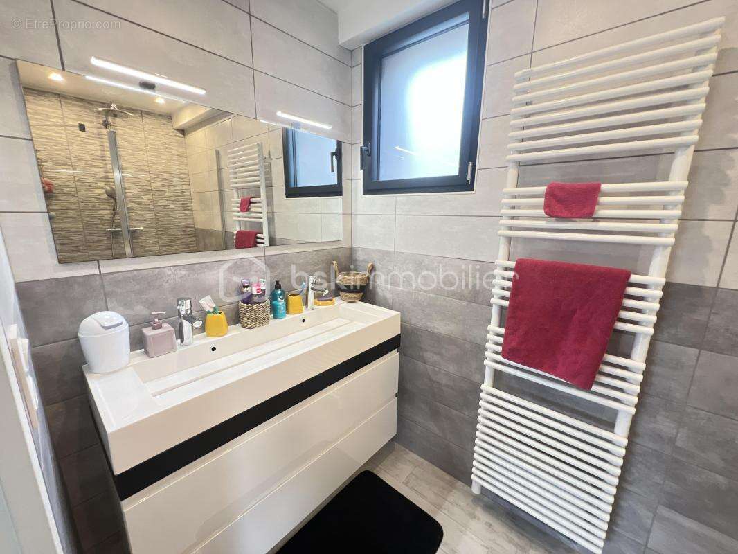 Appartement à SACLAS