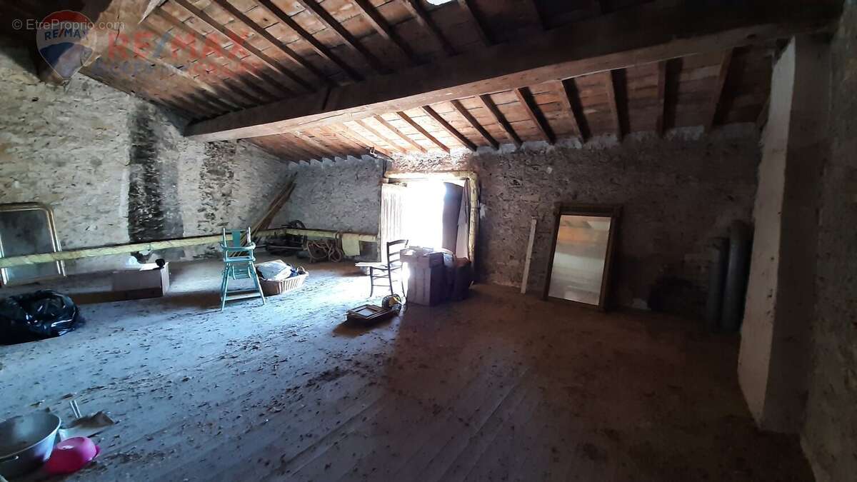 Maison à PEYRIAC-MINERVOIS