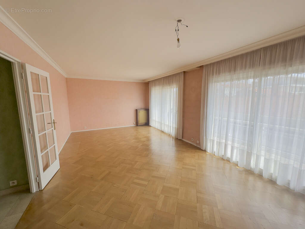 Appartement à LYON-7E