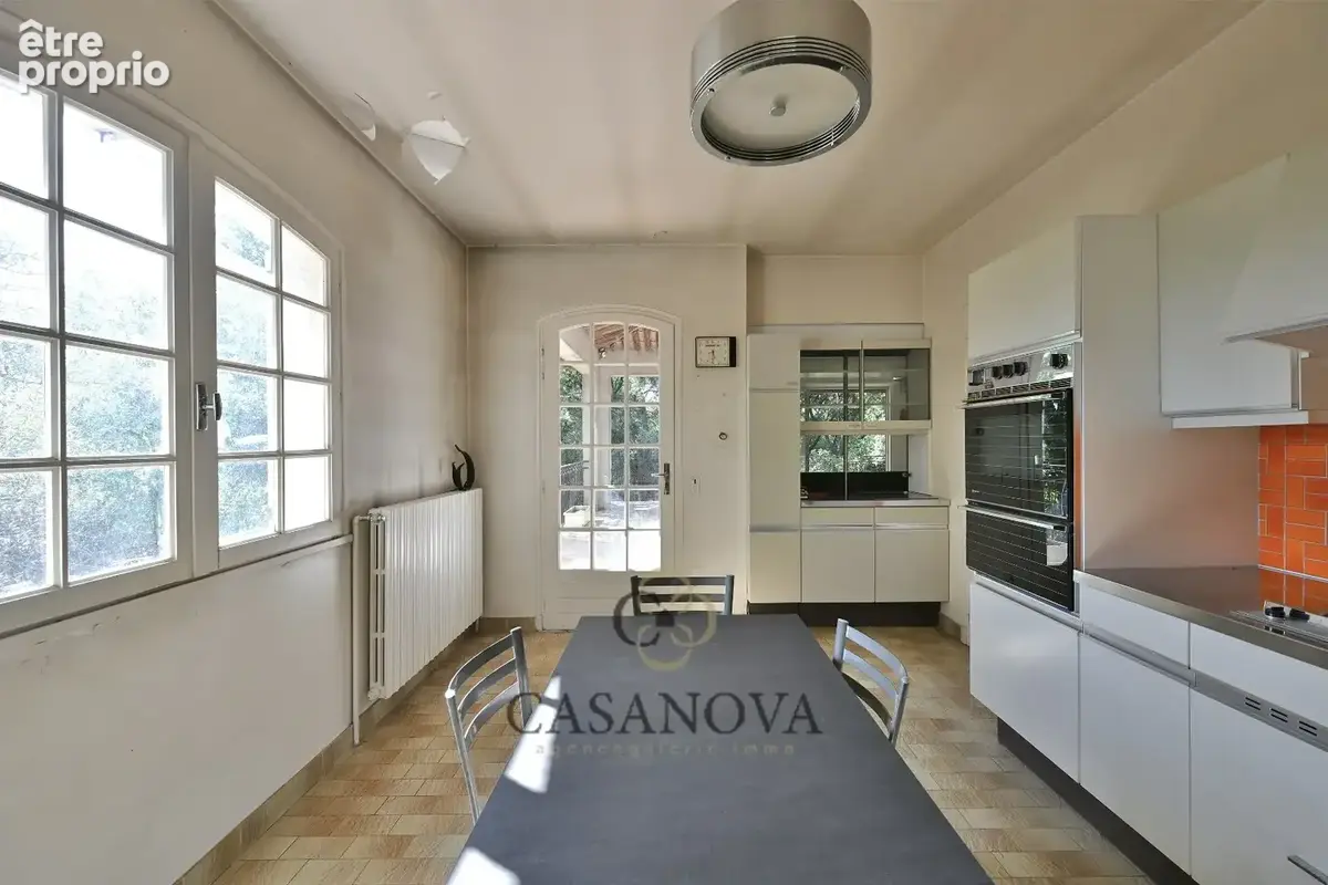 Maison familiale à rénover sur grand terrain arboré de 2 932 m²  Montpellier Aiguelongue - photo 12