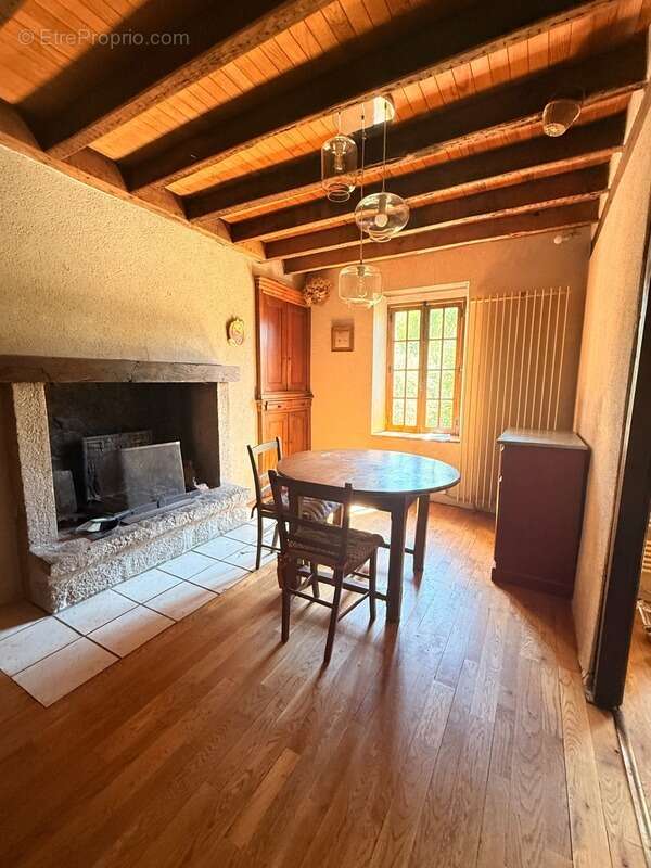 Maison à SAINT-VAURY