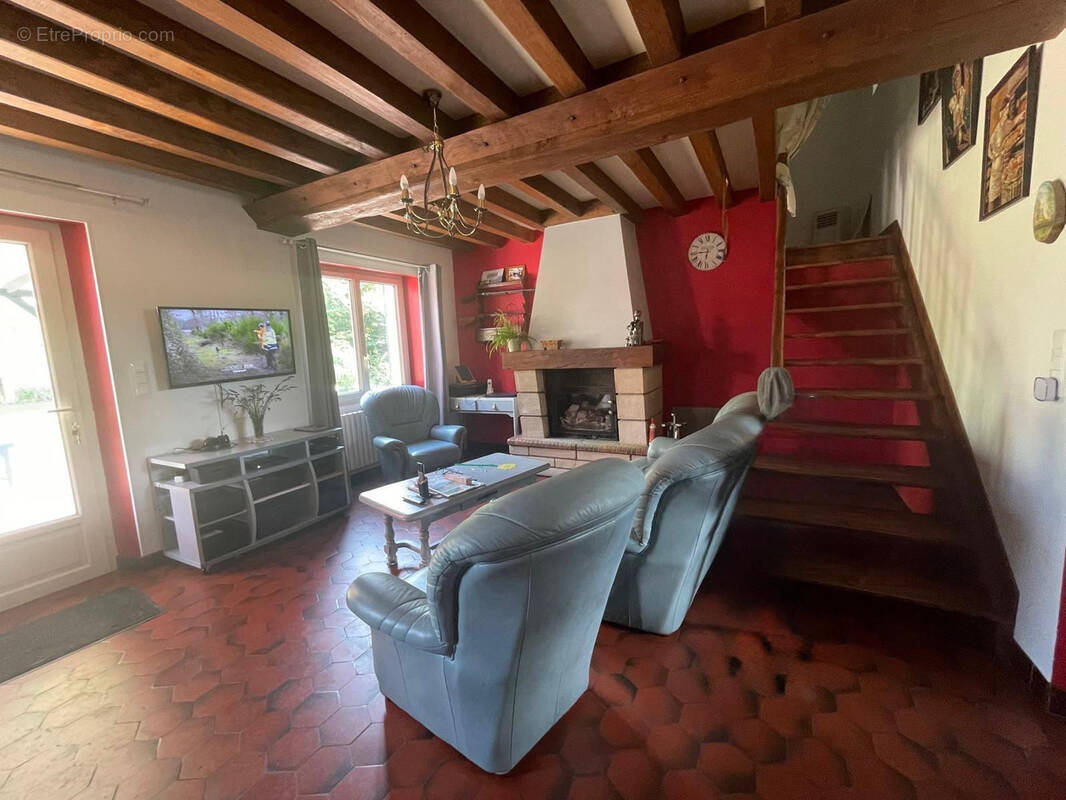 Maison à LE MELE-SUR-SARTHE