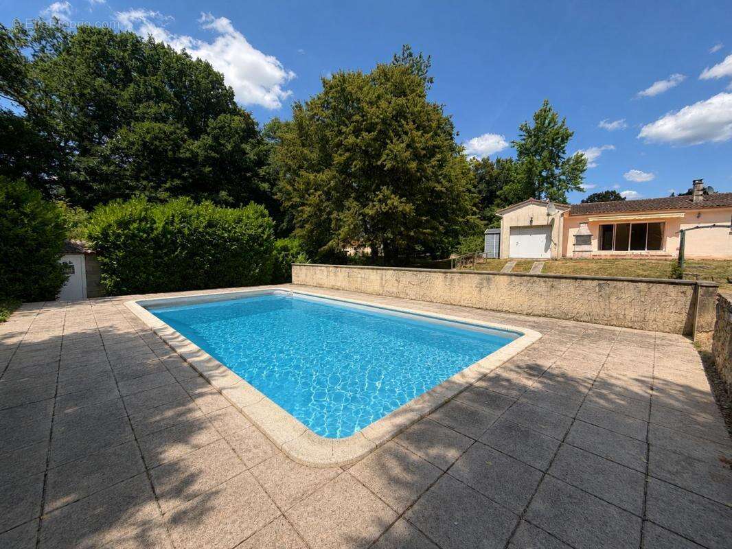 À 10 minutes de Lalinde – Maison de plain-pied avec piscine - photo 4