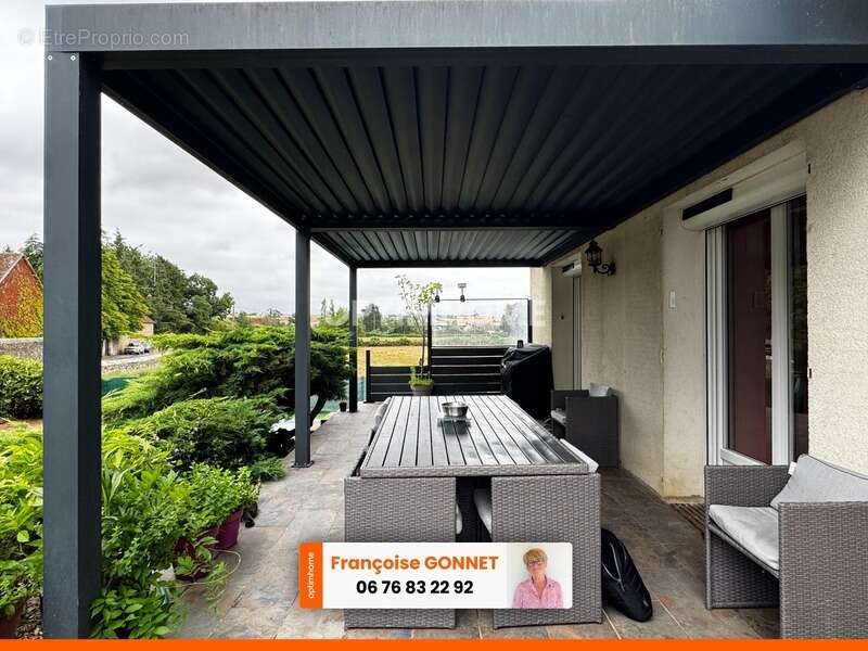 Maison 215 m² - 5 chambres - Terrain 4 200 m² - Piscine - 257 000 € - SAINT PIERRE LES ETIEUX - 18200 - photo 18