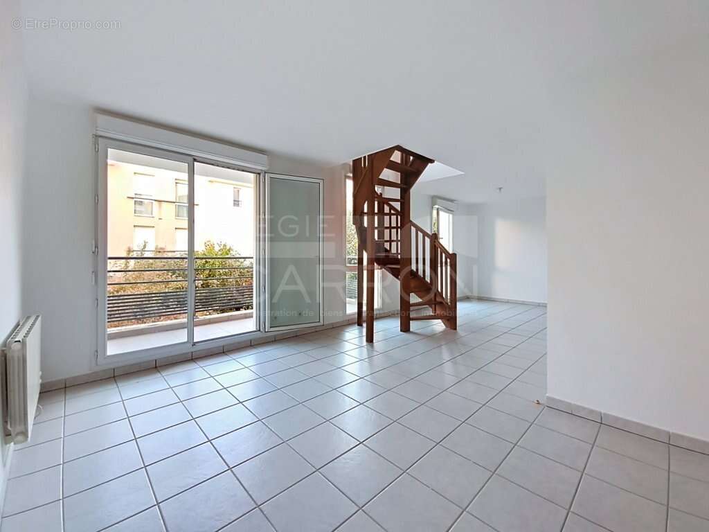 Appartement à BRON