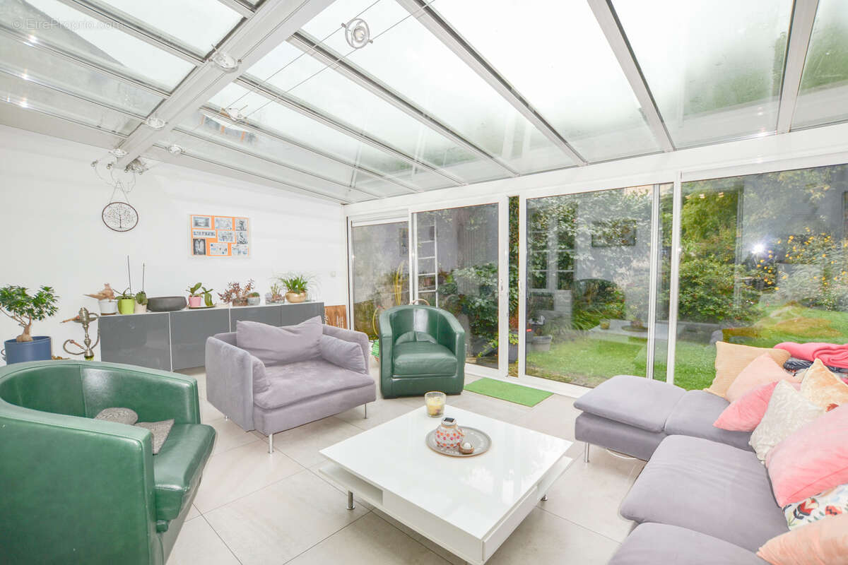 Maison  familiale -  centre ville - longjumeau - photo 2