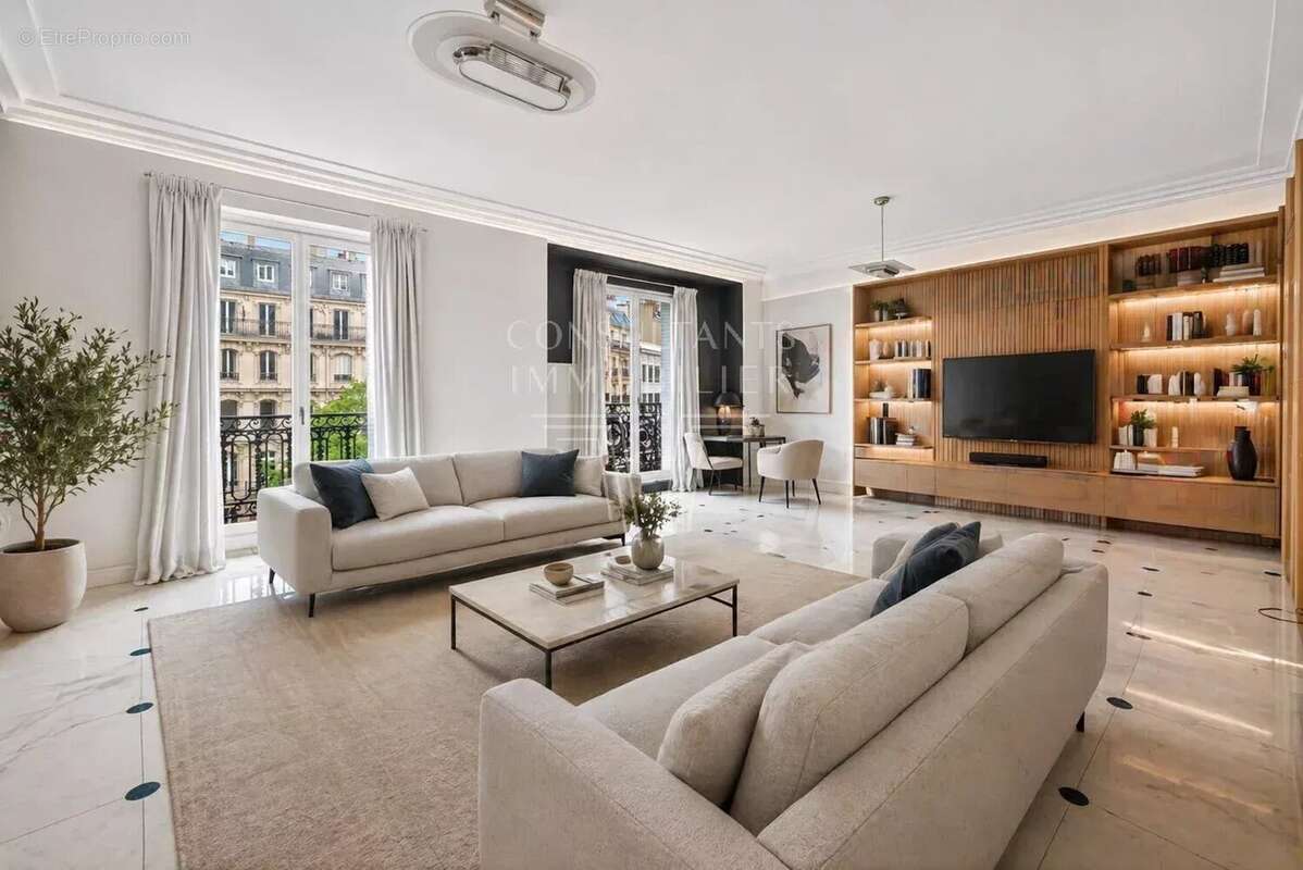 Appartement à PARIS-17E