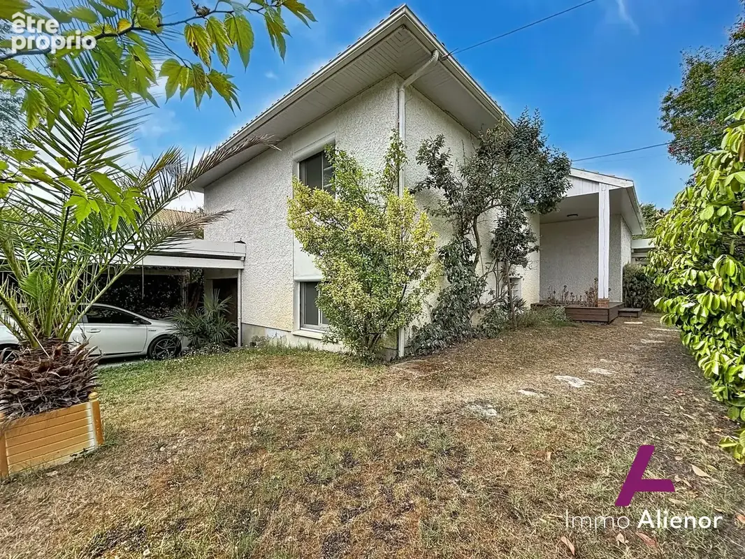 Maison 4 pièces 146 m² à vendre à Merignac (33700) - photo 2