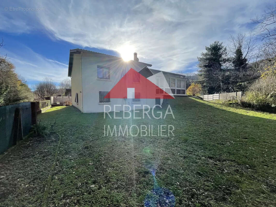 Maison à SAINT-AMANS-SOULT