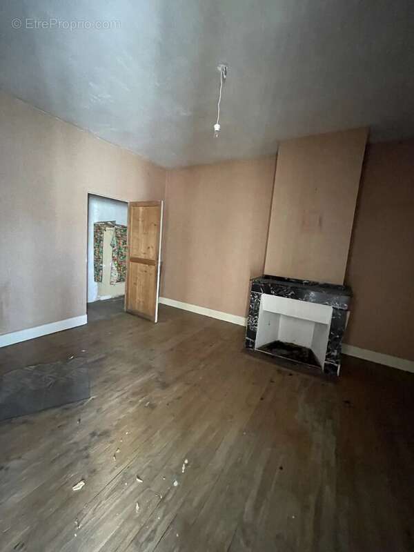 Maison à SALIES-DU-SALAT