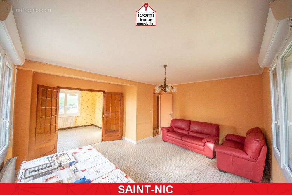 Maison à SAINT-NIC