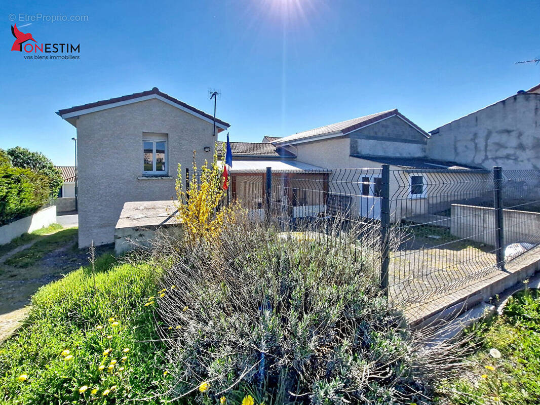 Maison à SAINT-GEORGES-HAUTE-VILLE