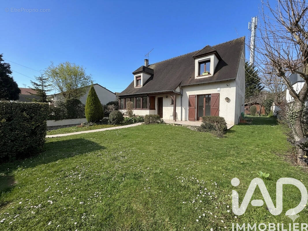 Photo 1 - Maison à BRUNOY