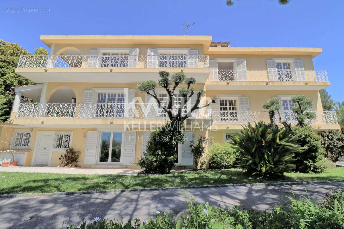 Maison 386 m² à Nice  - photo 2
