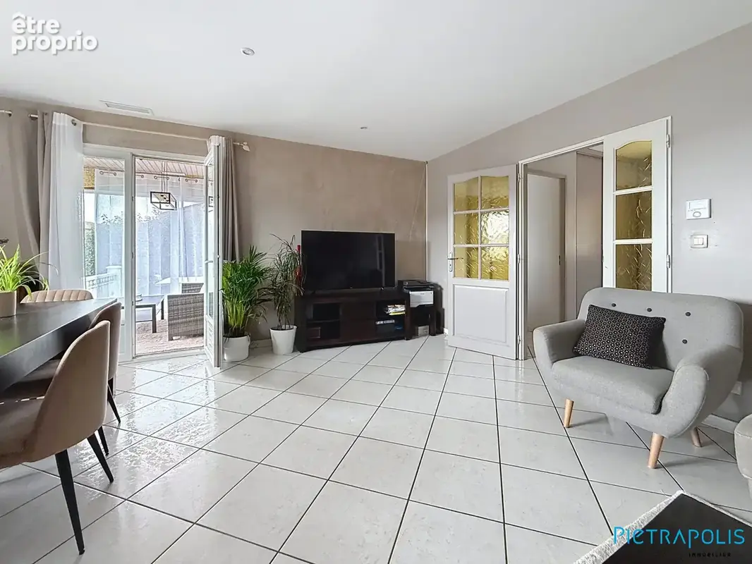 Maison 6 pièces 112 m² à vendre à Tarare (69170) - photo 3