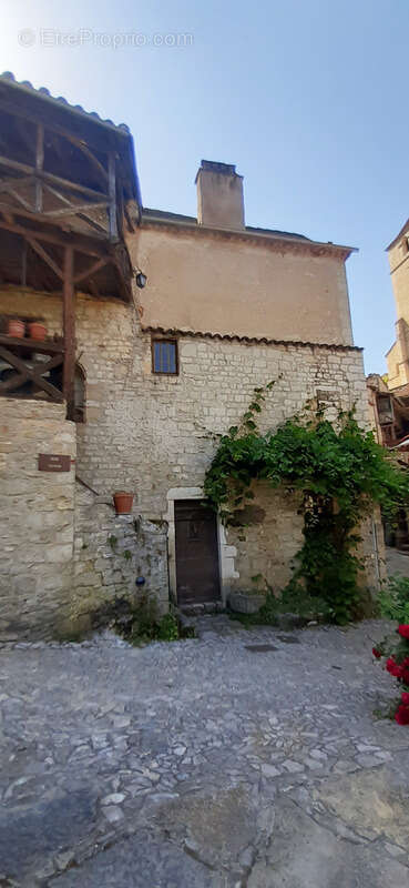 Maison à SAINT-CIRQ-LAPOPIE