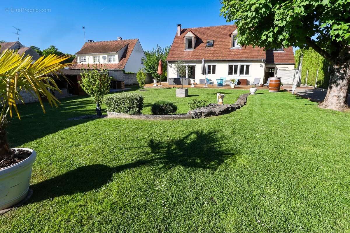 Maison à SAINT-MAXIMIN