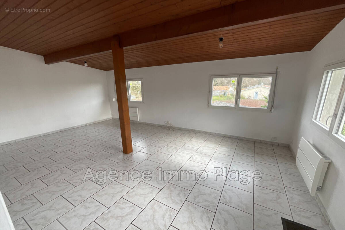 Maison à SAINT-VIVIEN-DE-MEDOC