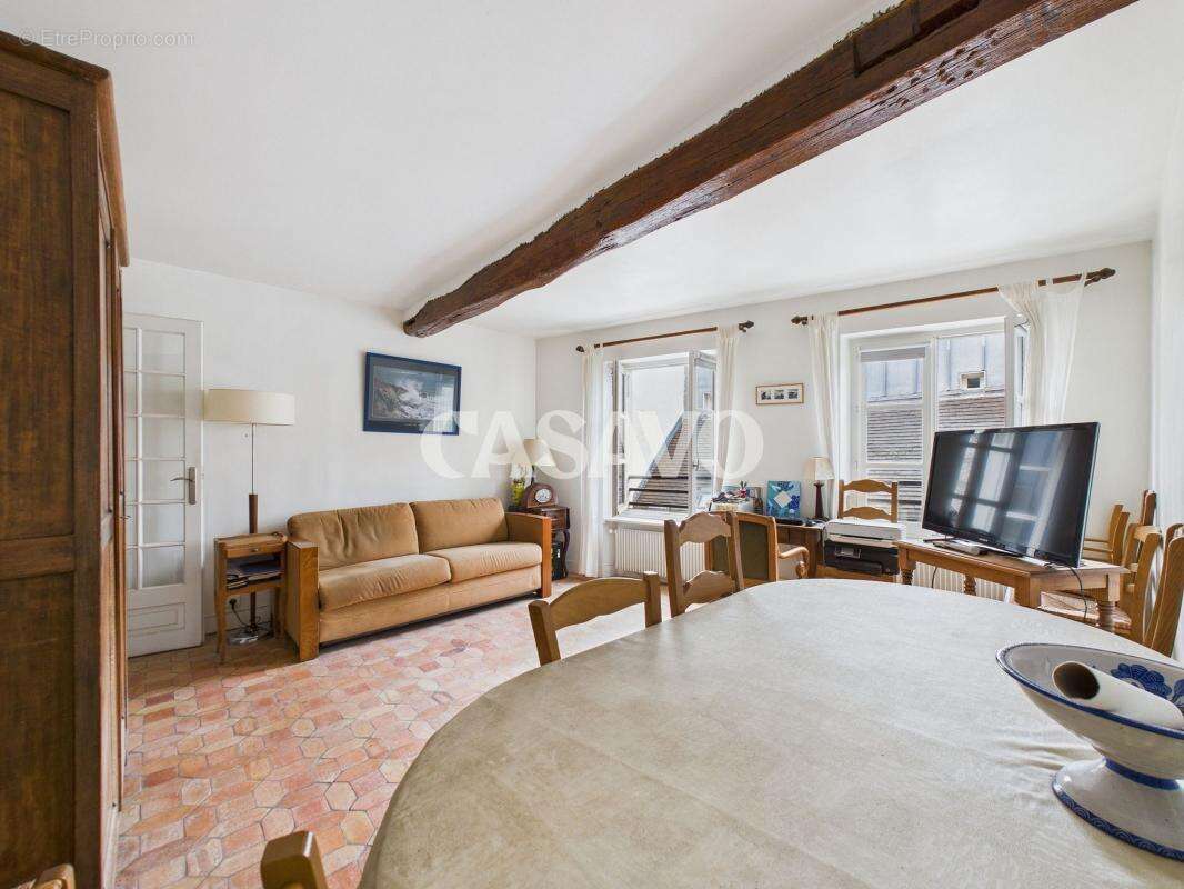 Appartement à PARIS-4E