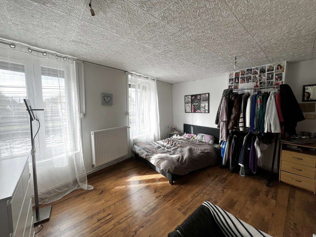 Maison à MORTAGNE-DU-NORD