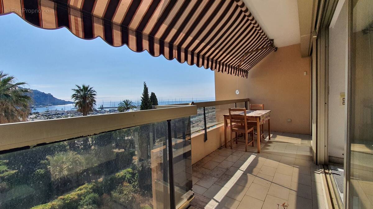 Appartement à MENTON