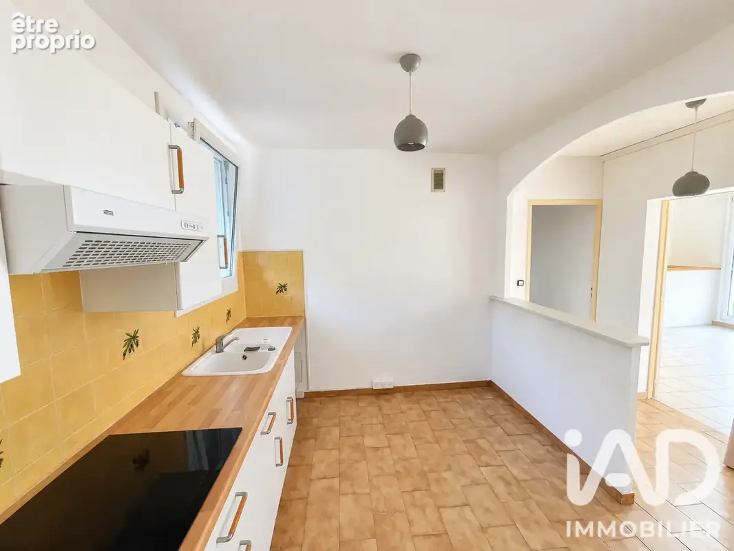 Photo 1 - Appartement à SALON-DE-PROVENCE