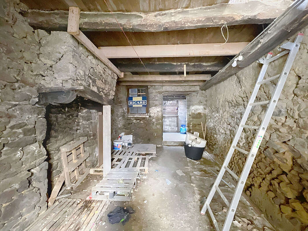 Maison à MINIAC-MORVAN