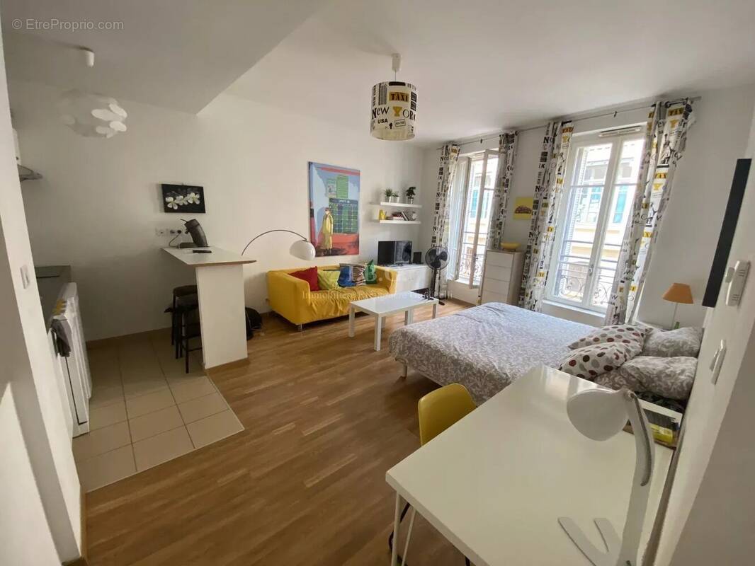 Appartement à MARSEILLE-2E