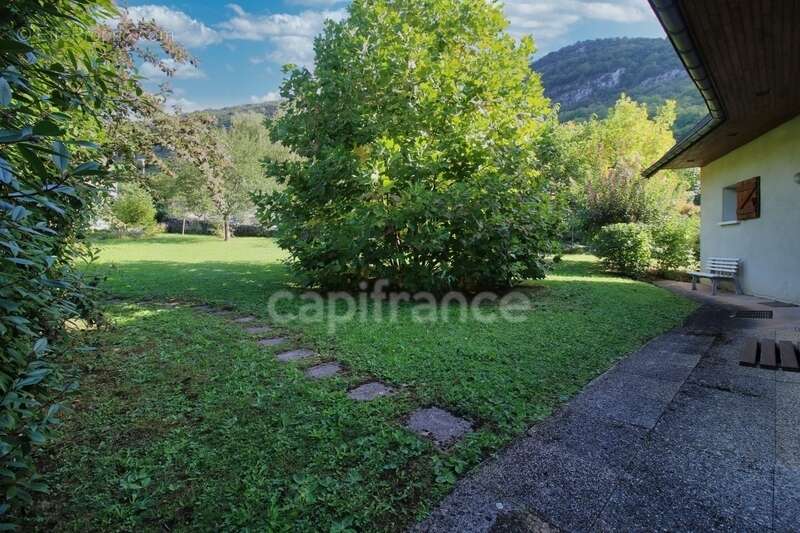Maison à CHALLES-LES-EAUX