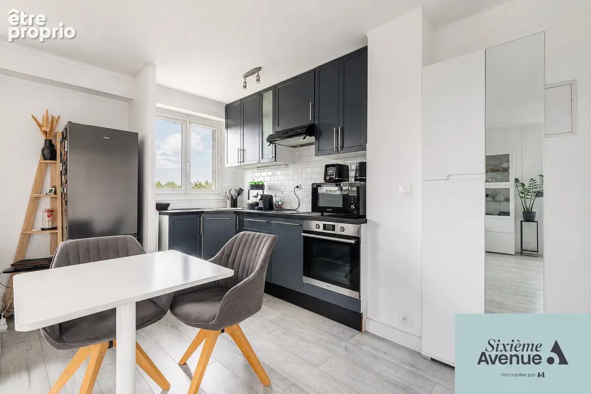 Appartement F2, dernier étage, très lumineux avec terrasse - photo 5