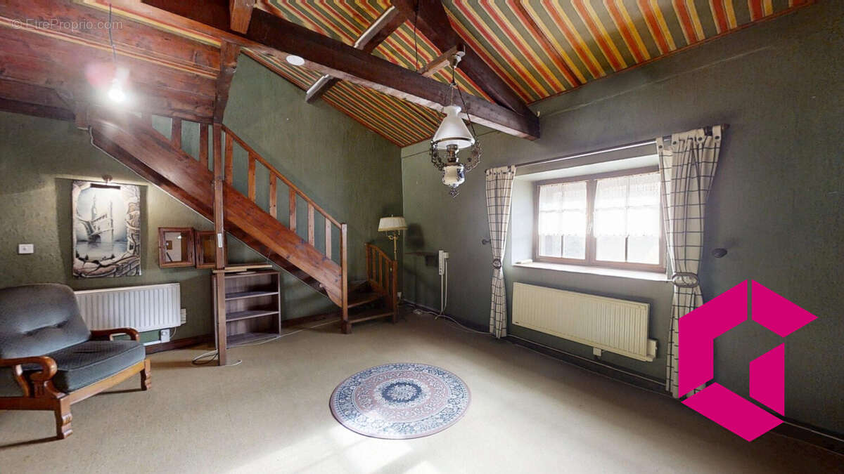 Maison à AURIAC-L&#039;EGLISE