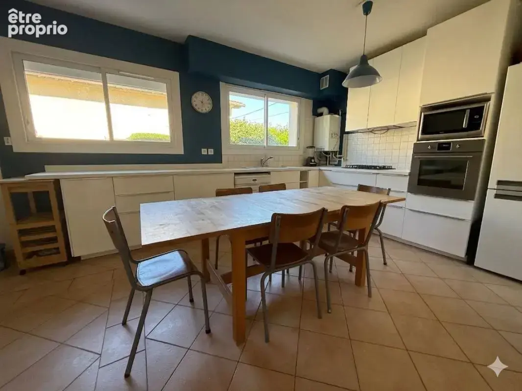 Rare ! Grande maison familiale de 6 chambres au calme à deux pas du centre ville - photo 5