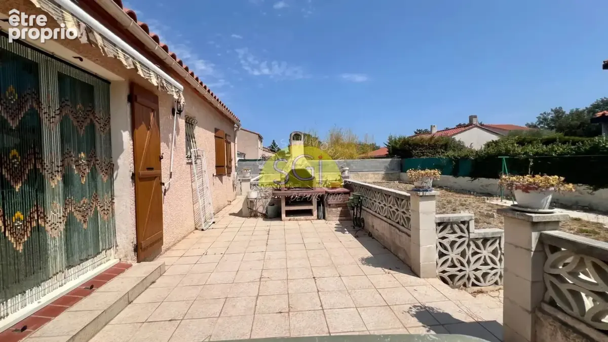 Villa 3 faces de plain-pied sur 486 m2 de terrain - photo 3