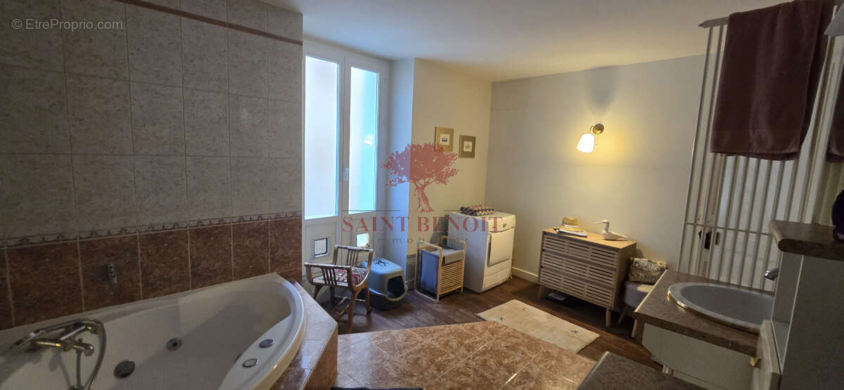 Maison à VILLEMAGNE-L'ARGENTIERE