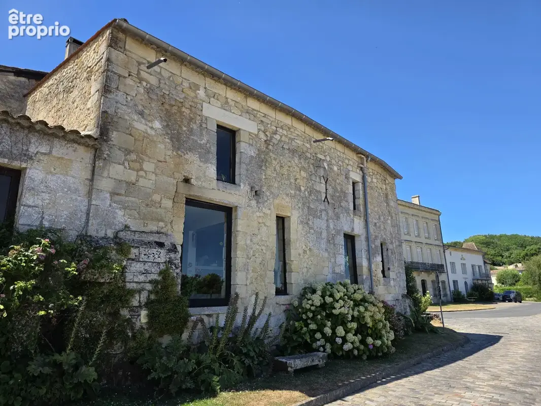 Élégante demeure en pierre avec vue sur la Dordogne - photo 2