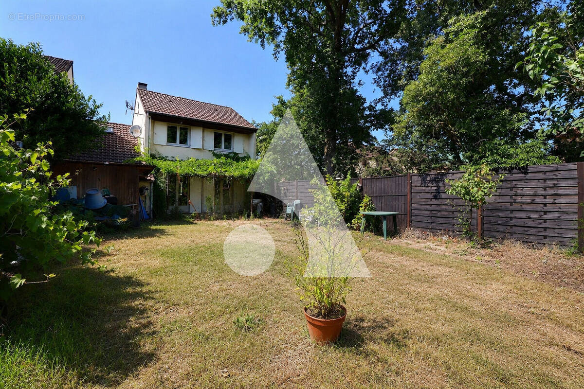 Maison à ERAGNY