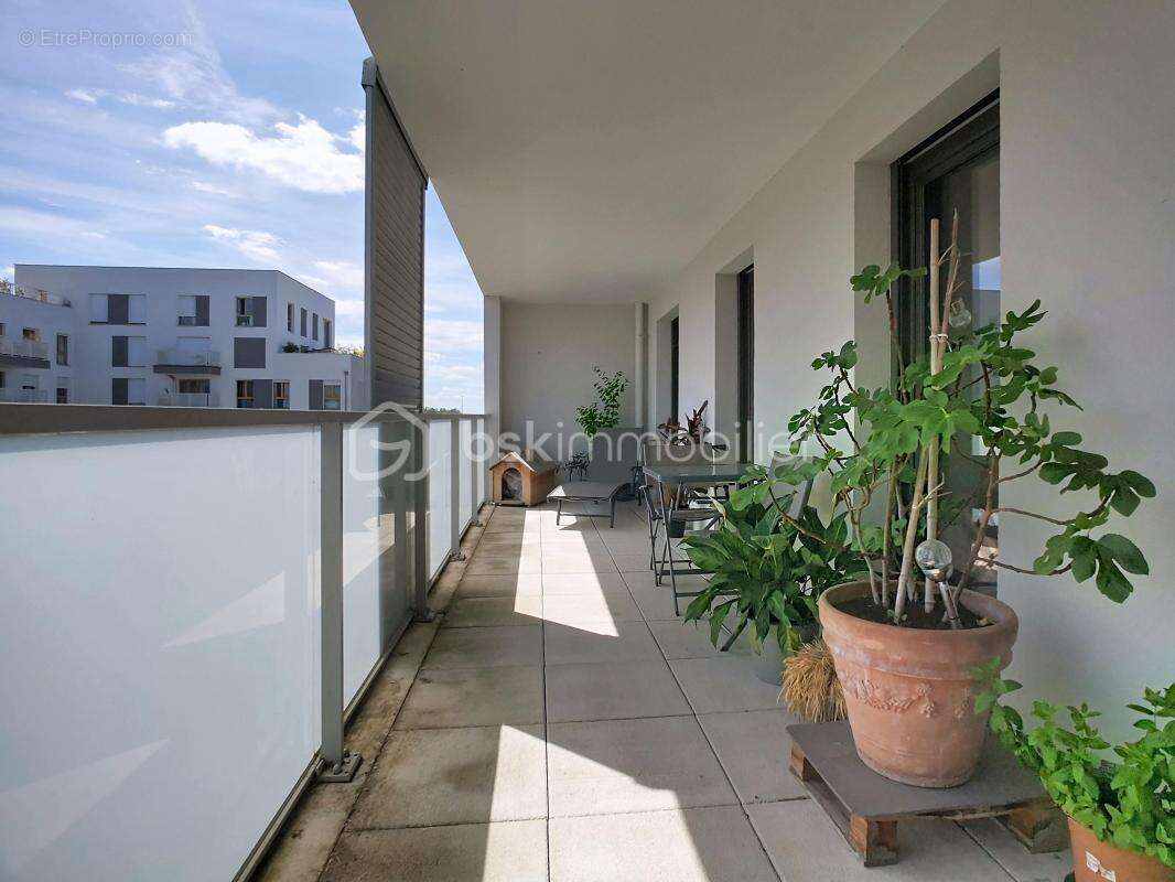 Appartement à BUSSY-SAINT-GEORGES