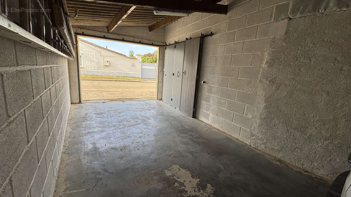 Maison à BEAUVILLIERS