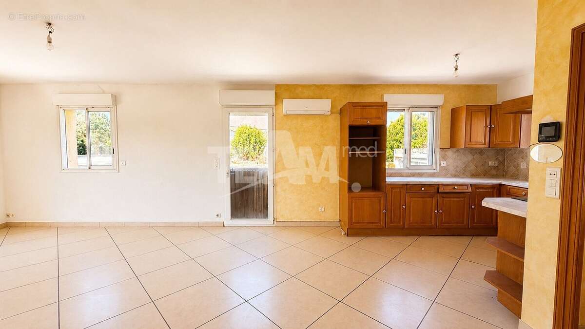 Maison de 330 m² divisé 3 logements - photo 17
