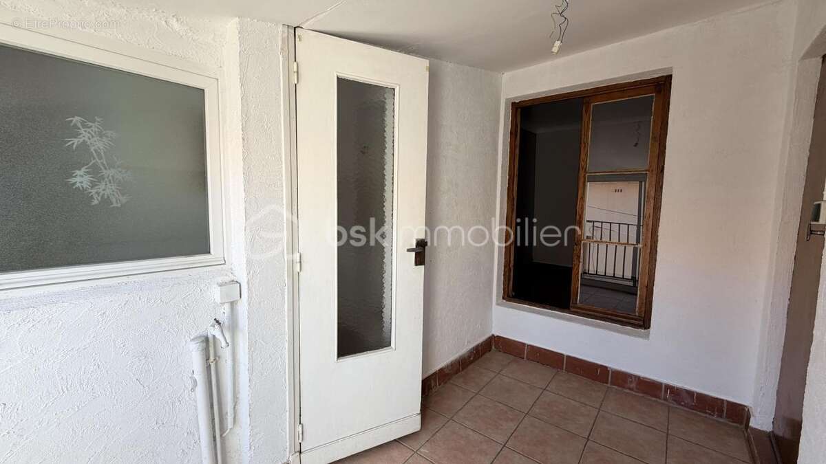 Maison à PEZILLA-LA-RIVIERE