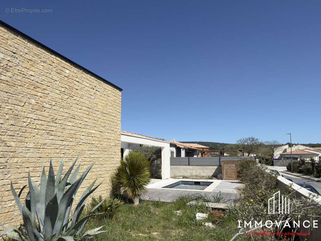 Maison à SAINT-MATHIEU-DE-TREVIERS