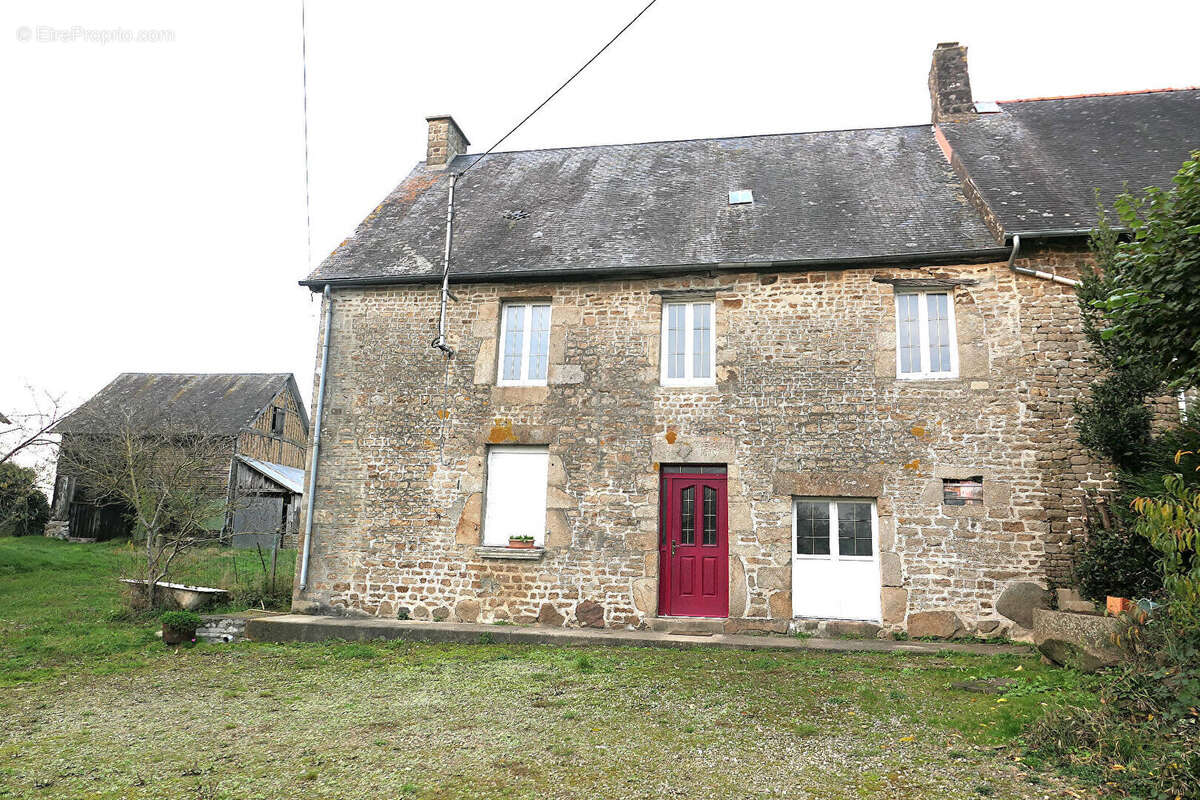 Maison à SAINT-CYR-DU-BAILLEUL